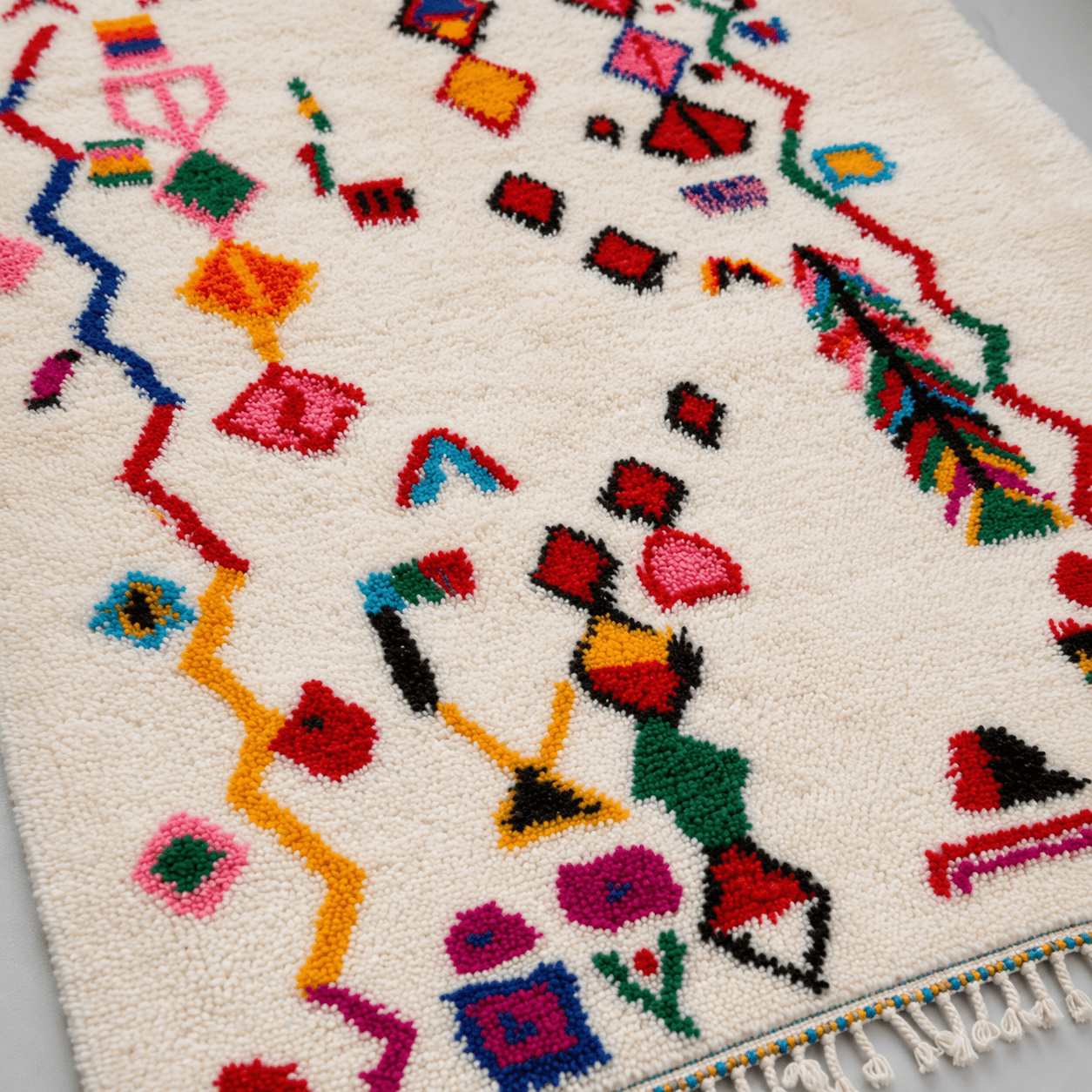 Tapis Azilal à symboles multicolores