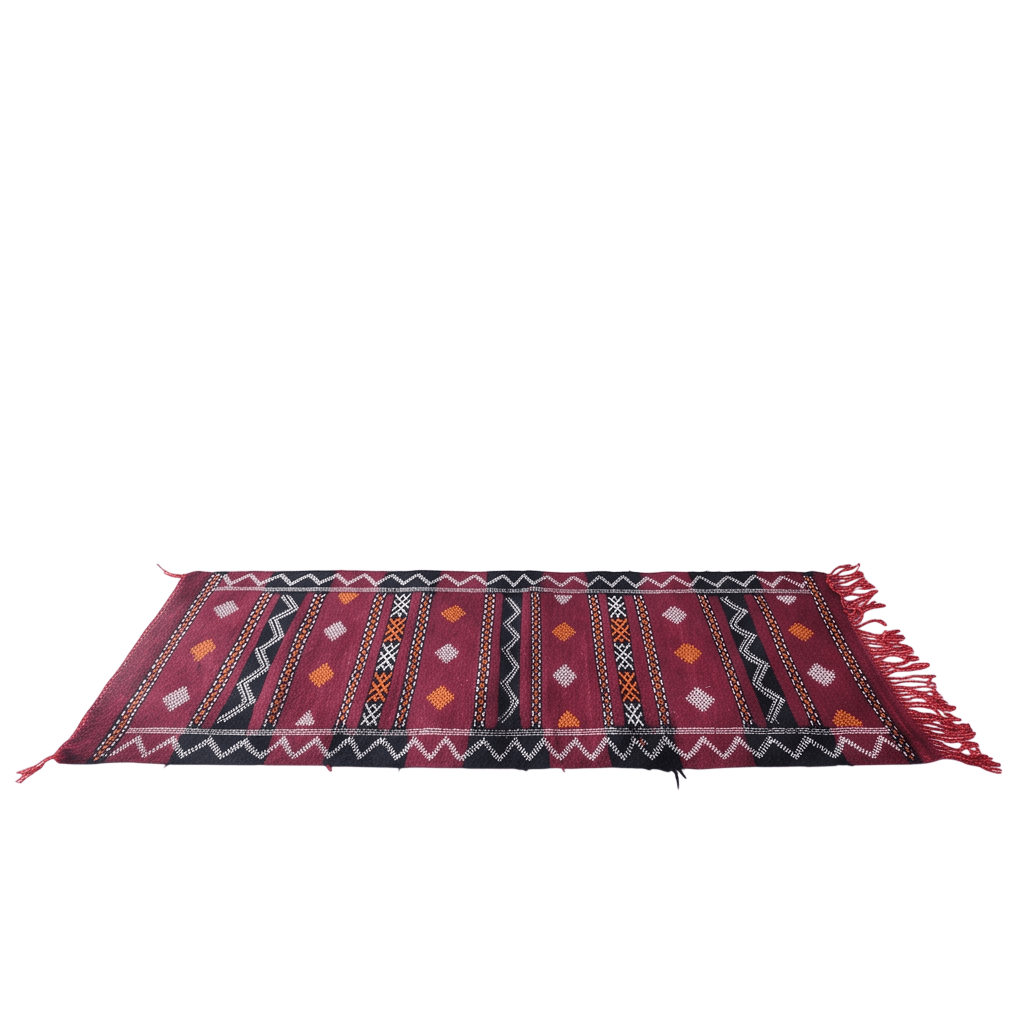 Tapis Kilim bordeaux et noir motifs berbères
