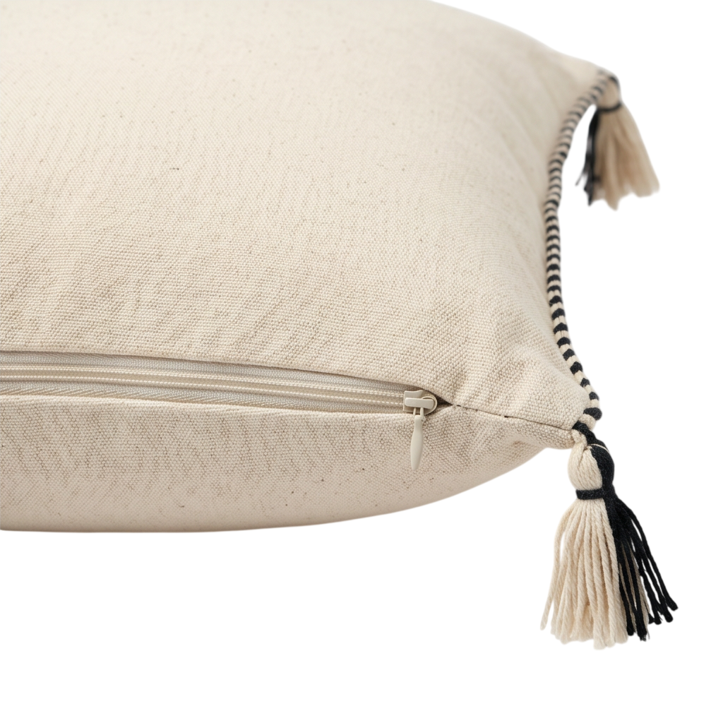 Coussin Kilim berbère blanc et noir