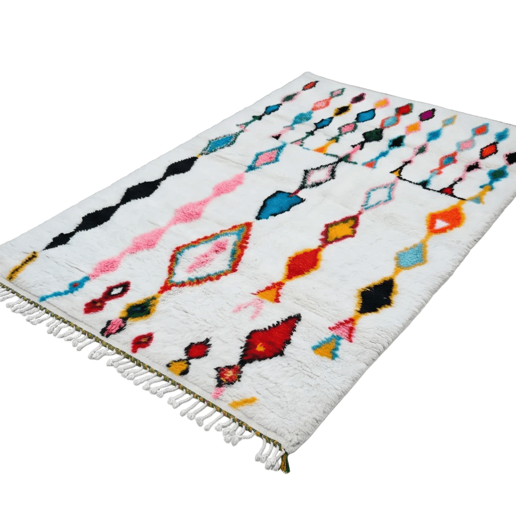 Tapis Azilal blanc à pluie de losanges