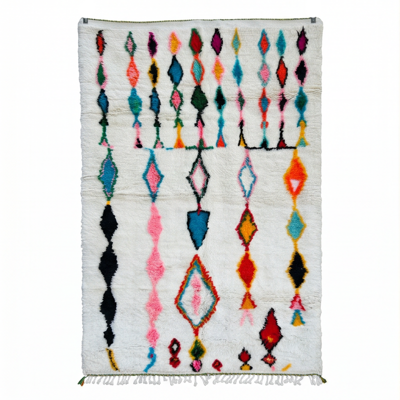 Tapis Azilal blanc à pluie de losanges