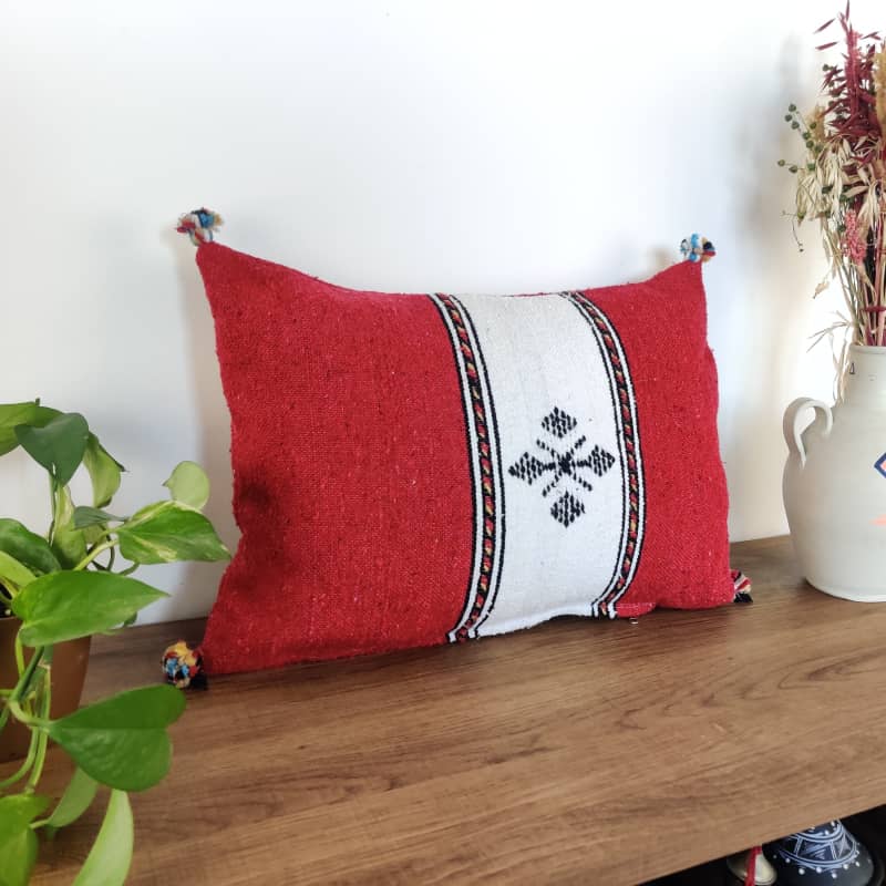 Coussin rectangulaire rouge et blanc - MAZIR Décoration
