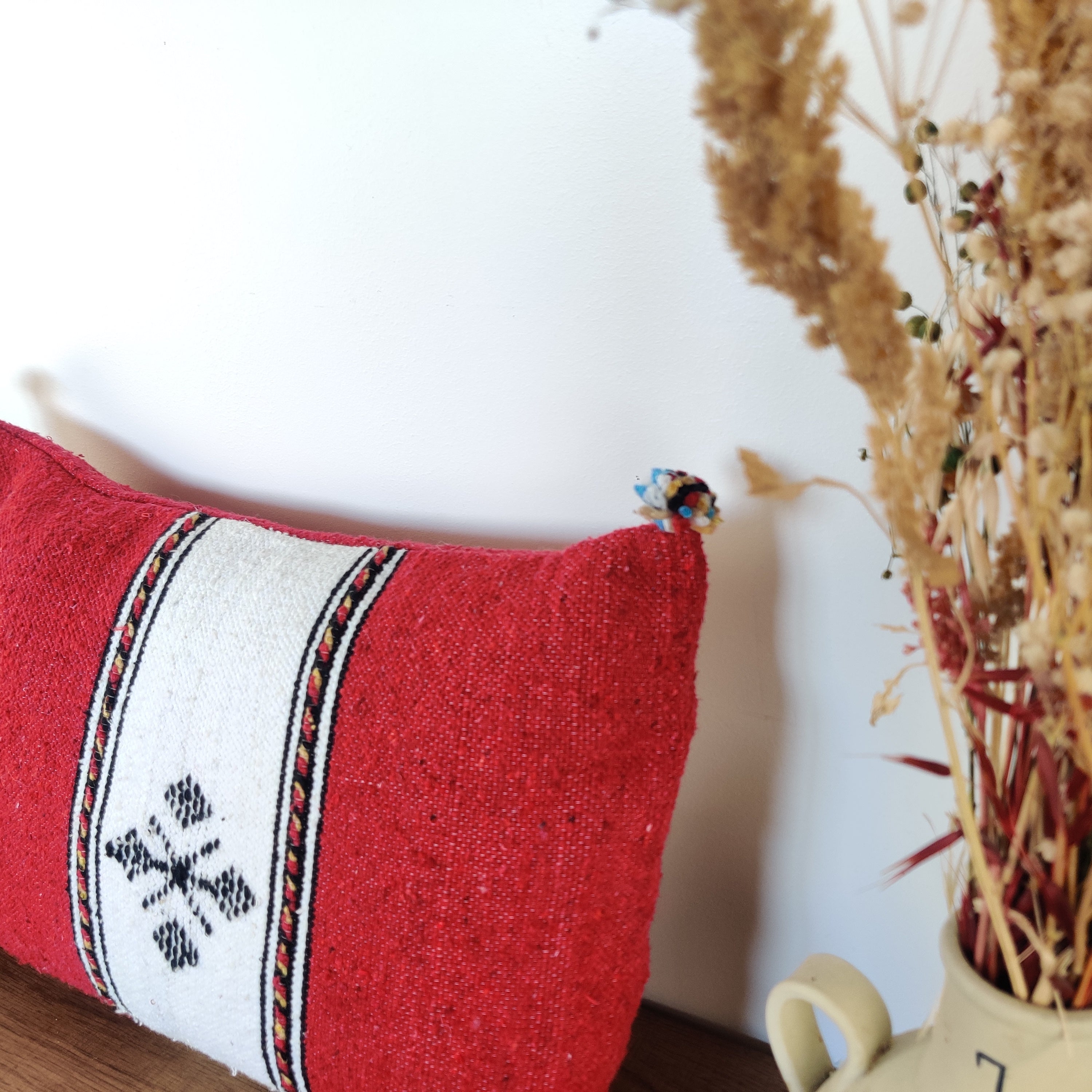Coussin rectangulaire rouge et blanc - MAZIR Décoration