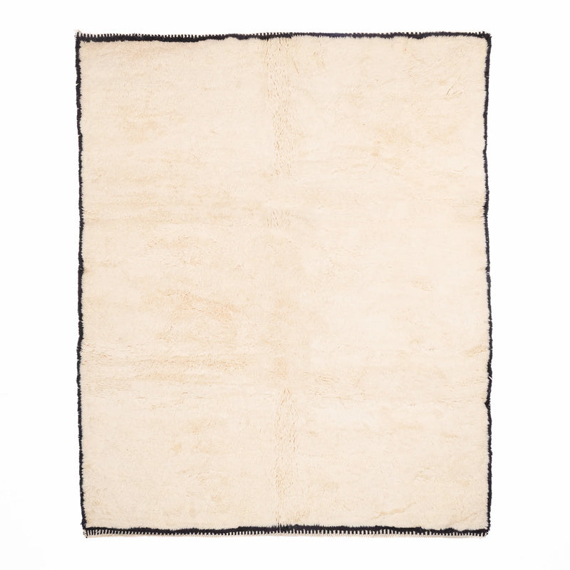 Tapis berbère uni bordure noir - Sur mesure