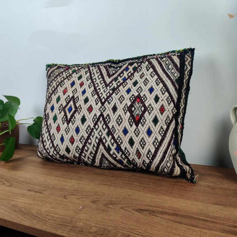 Ancien coussin Kilim blanc noir - MAZIR Décoration