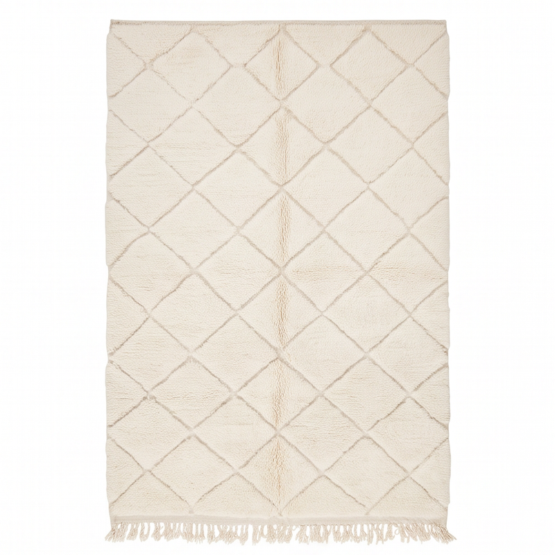Vue de dessus du tapis Béni Ouarain écru et beige à petit quadrillage de losanges