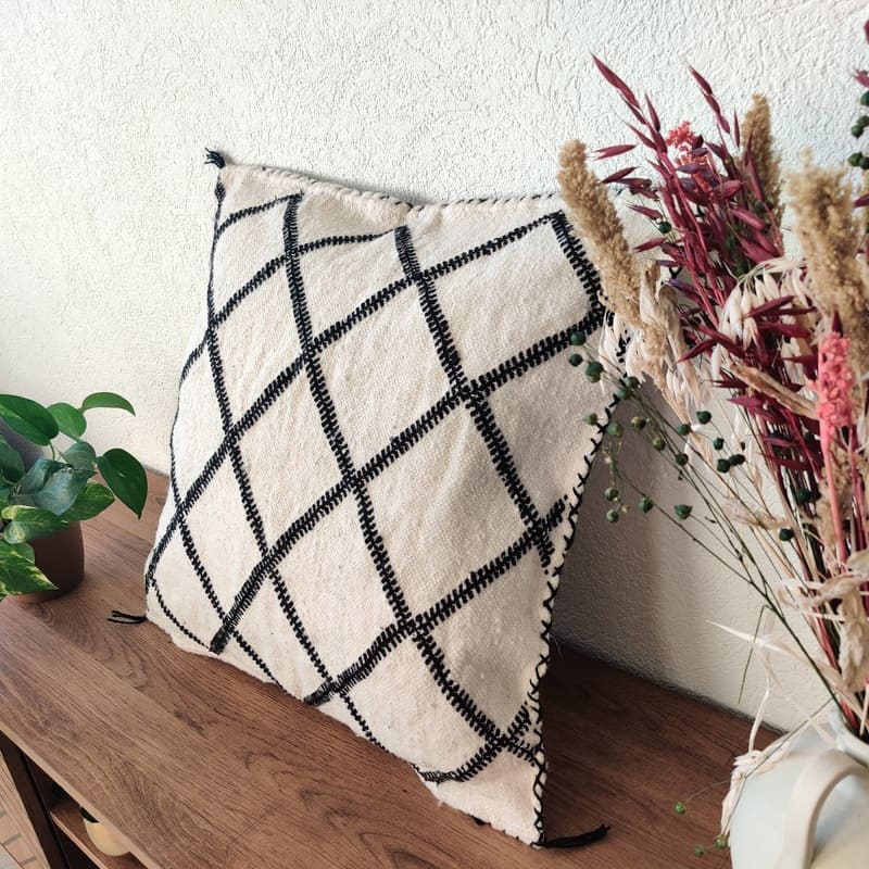 coussin berbere blanc et noir