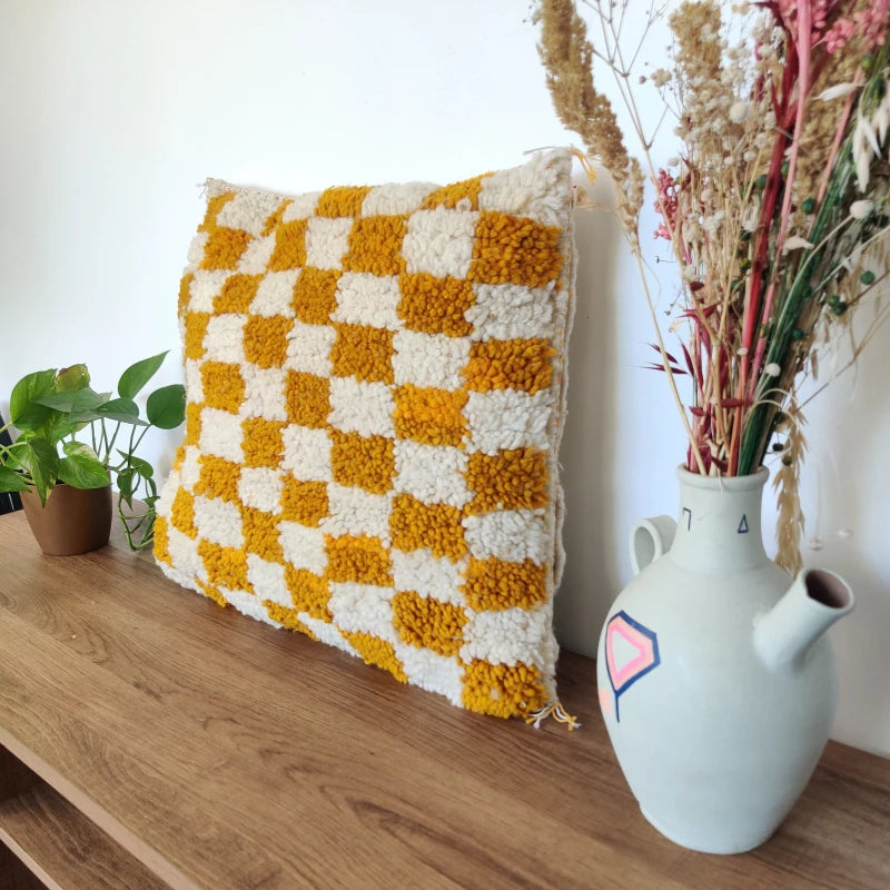 cousisn berbere damier jaune