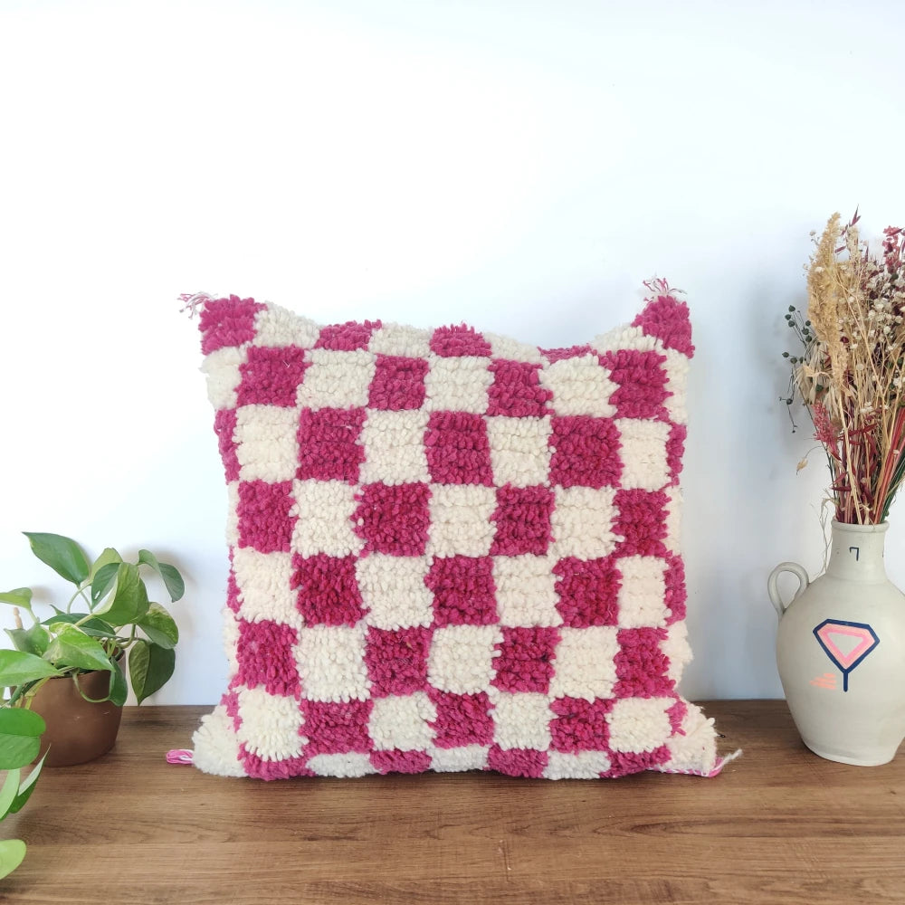 Coussin berbère carreaux magenta - MAZIR Décoration