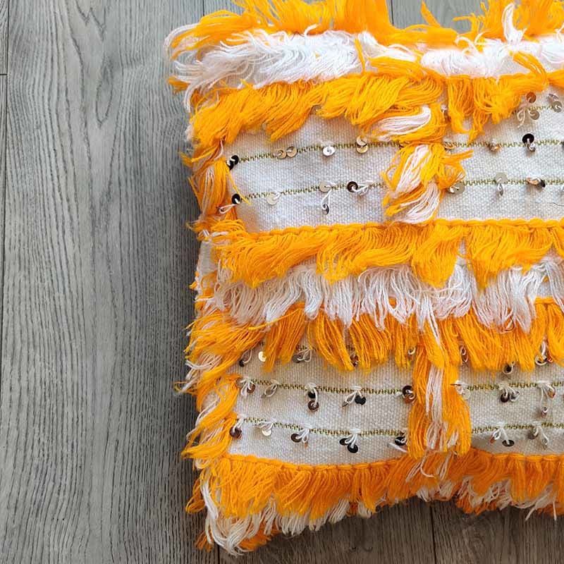 coussin boheme jaune