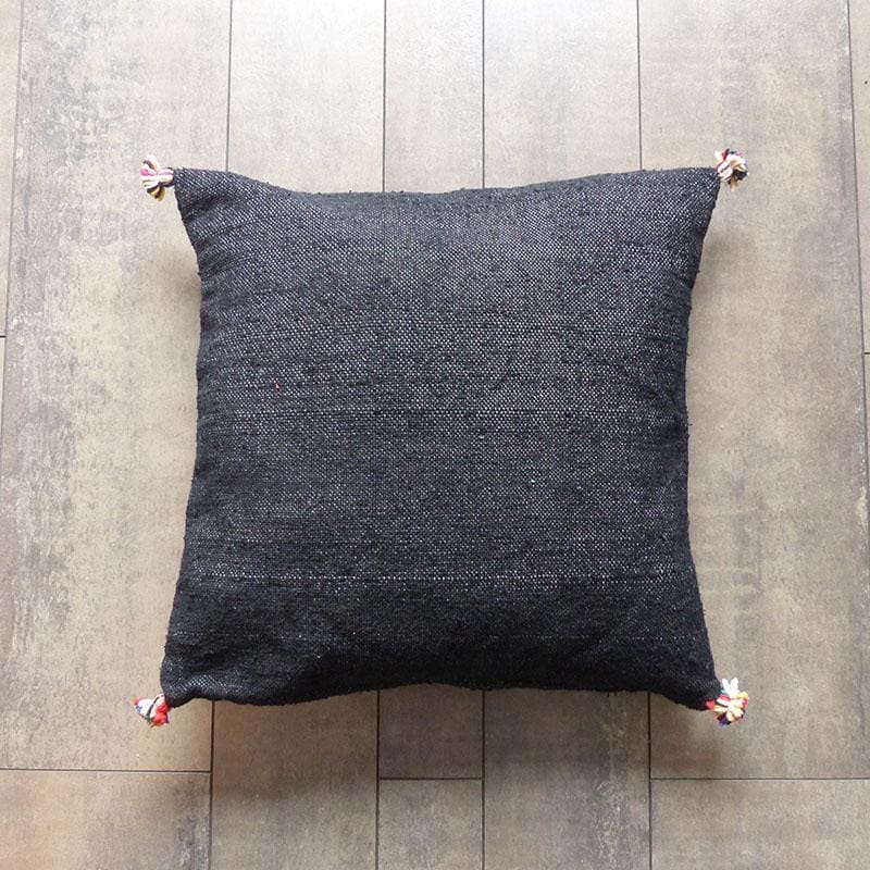 coussin coton noir
