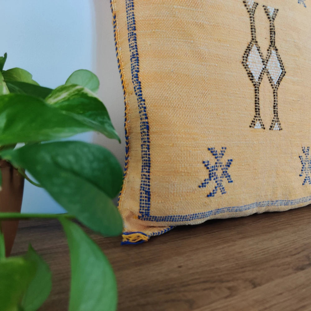 Coussin boheme Jaune en Soie de Cactus - MAZIR Décoration