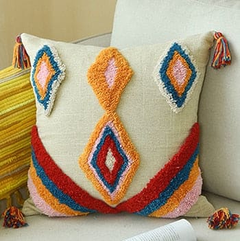 coussin coloré berbere