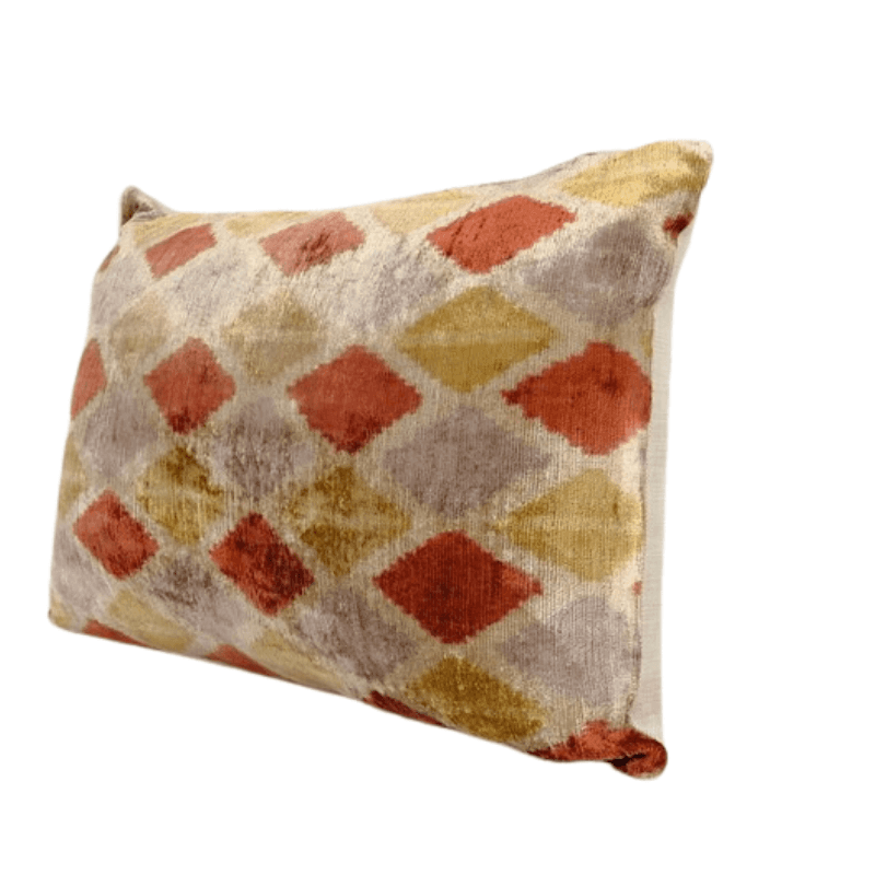 Coussin Ikat motif losange