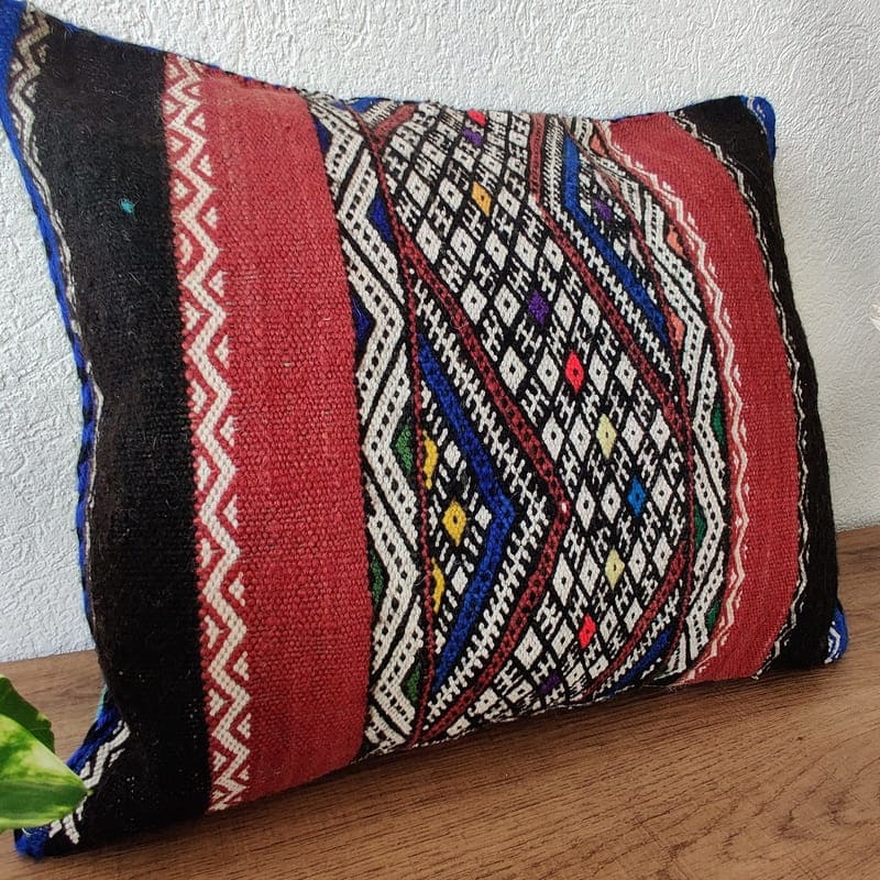 Coussin Kilim Berbère rouge Noir bleu - Coussin