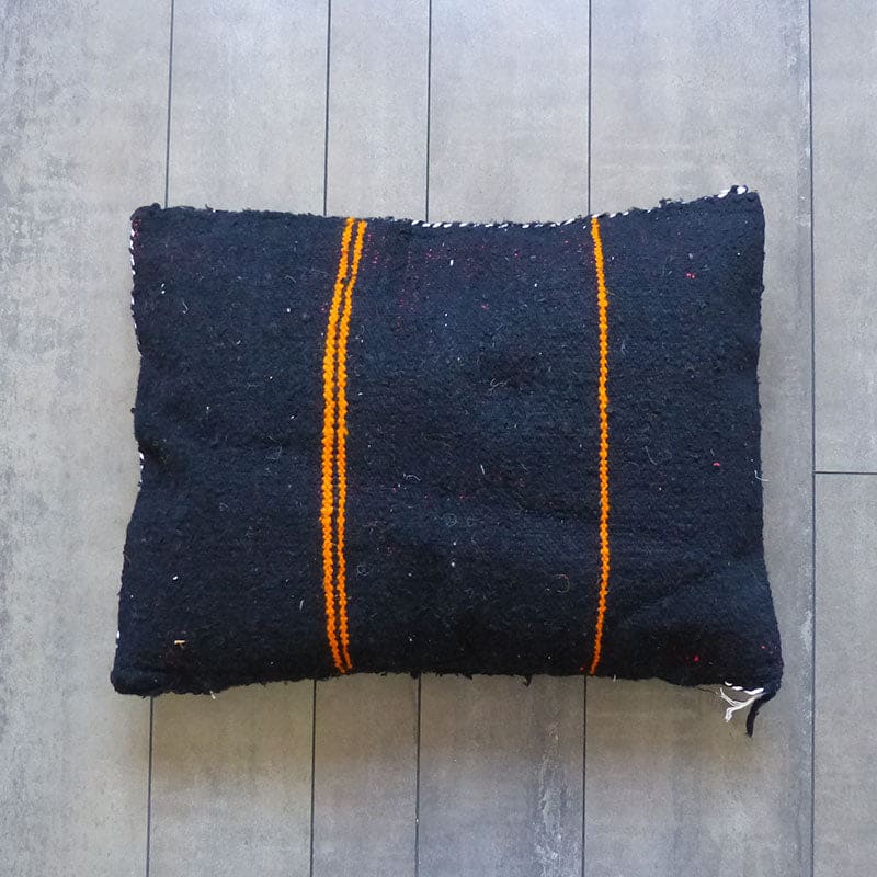 coussin noir berbere