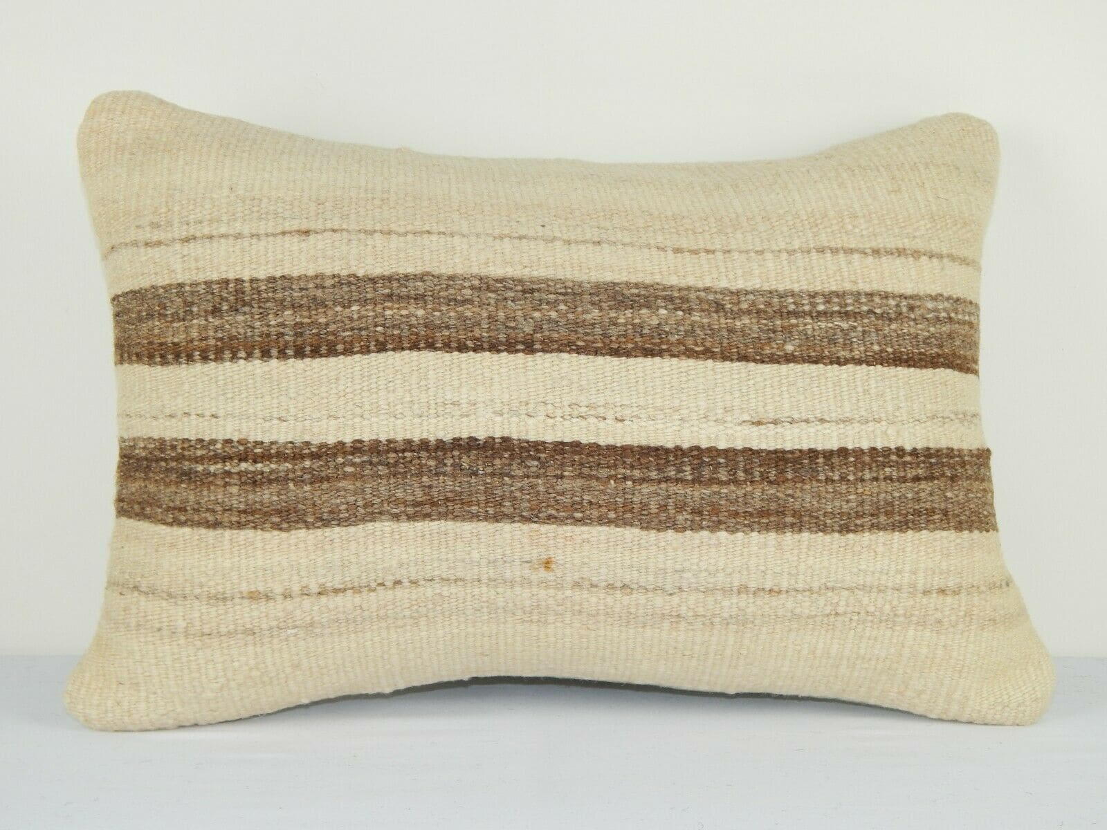 coussin kilim beige