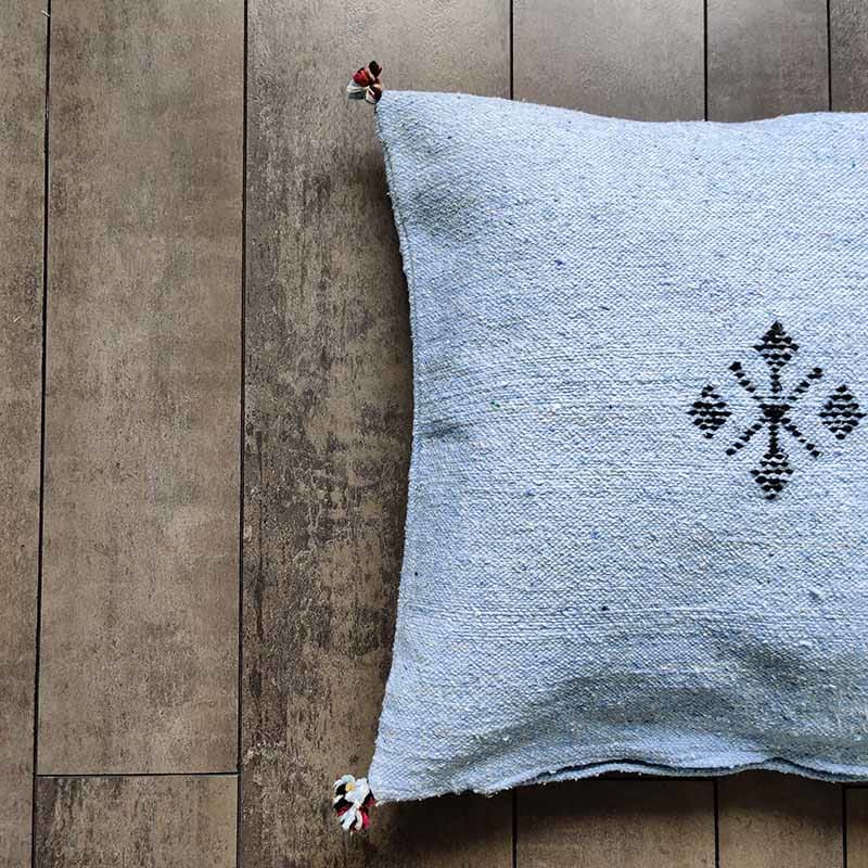 coussin pompon coton