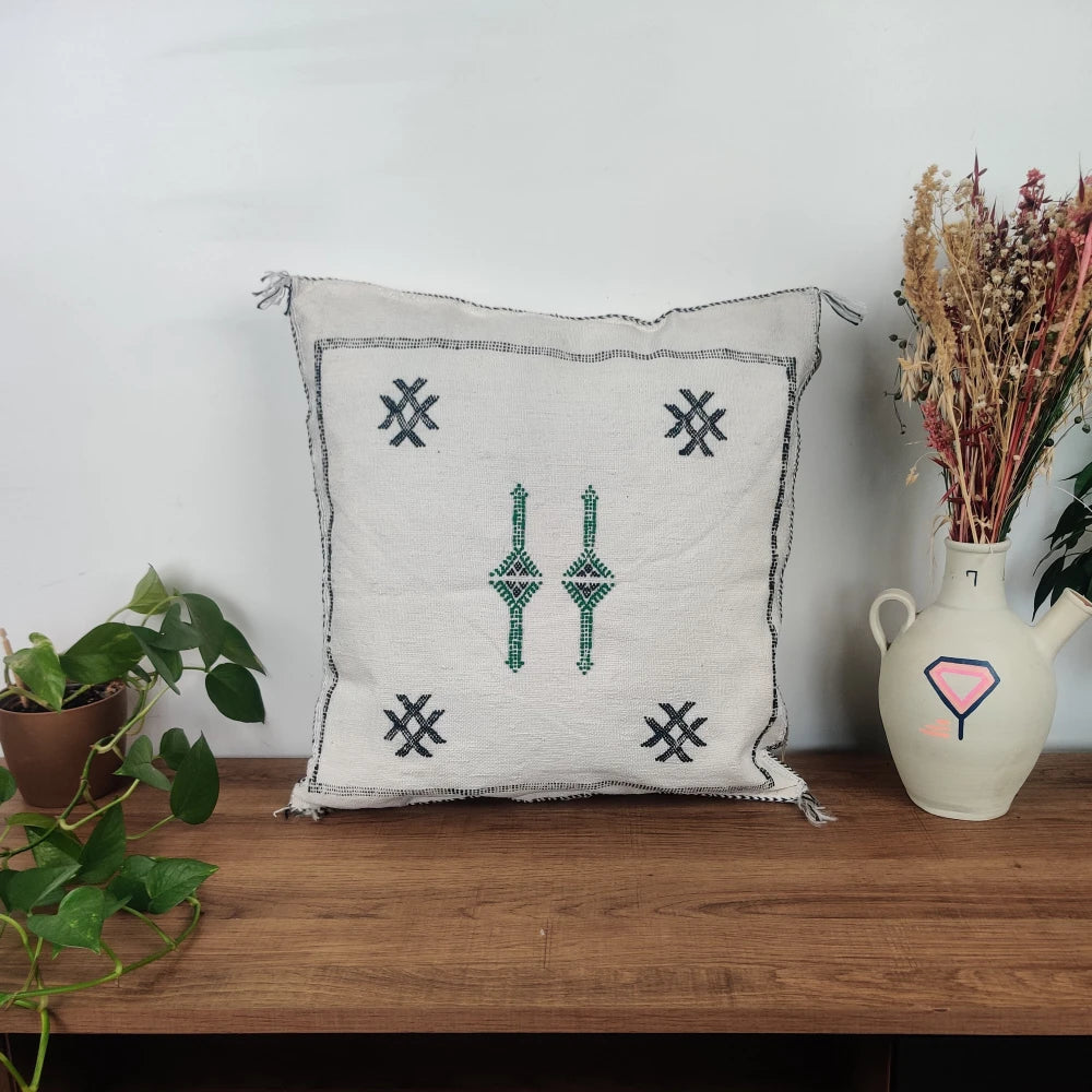 Coussin Sabra blanc berbère en Soie de Cactus - MAZIR Décoration