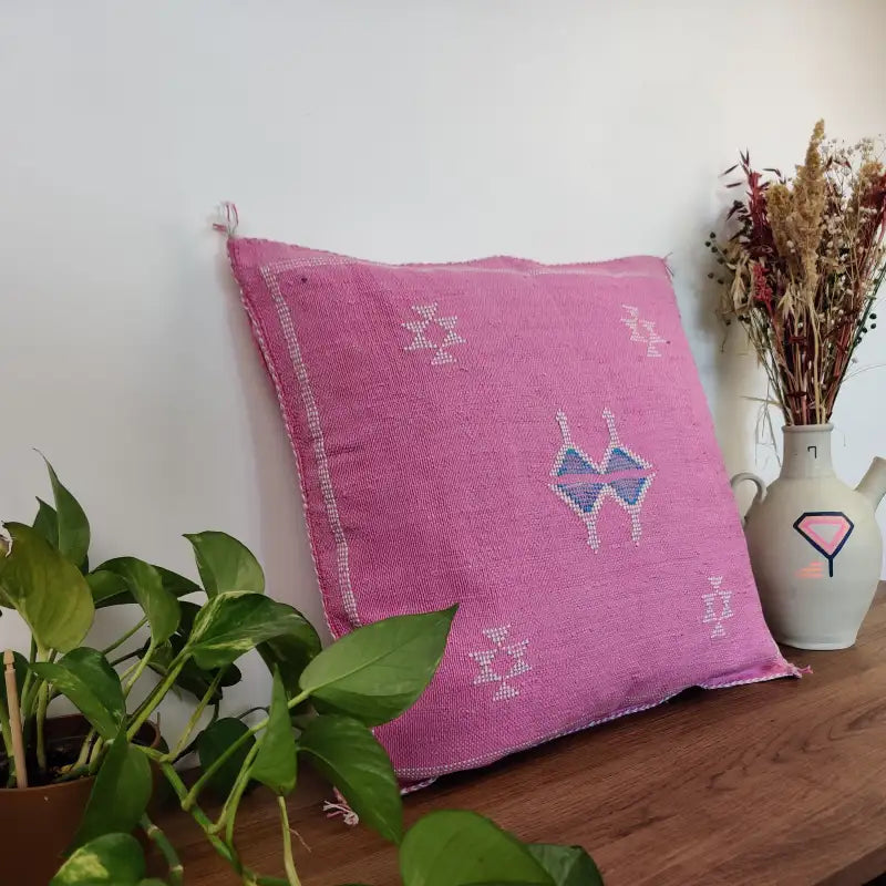 Vue angle 1 du Coussin Sabra Rose Vintage Soie de Cactus