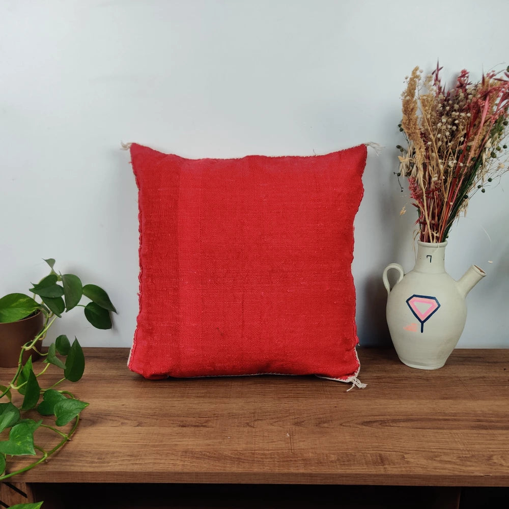 Coussin Sabra Rouge berbère <br> Soie de Cactus - MAZIR Décoration