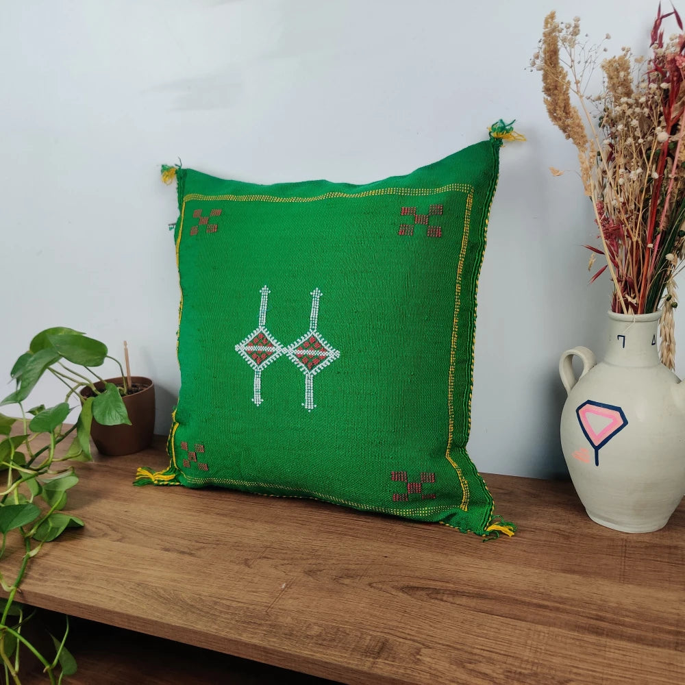 Coussin Sabra Vert bouteille bohème <br> Soie de Cactus