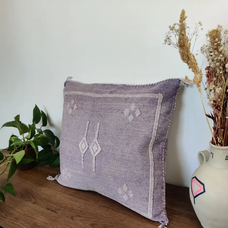 Vue angle 2 du Coussin berbère Gris foncé fait main
