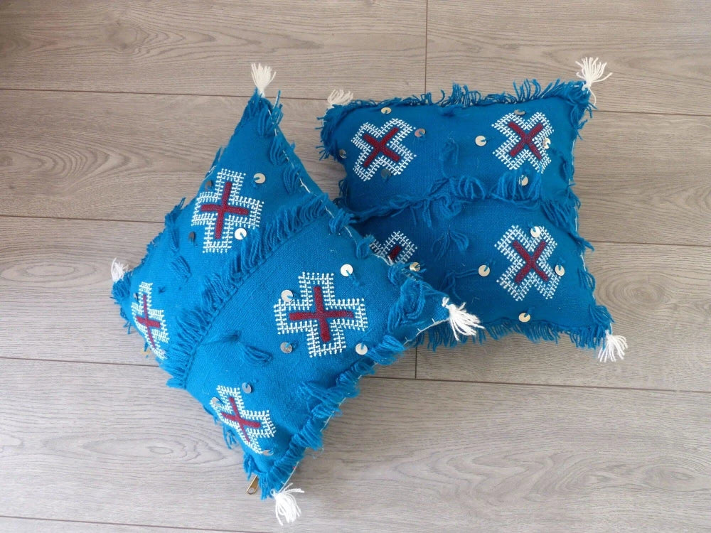 petit coussin berbere bleu