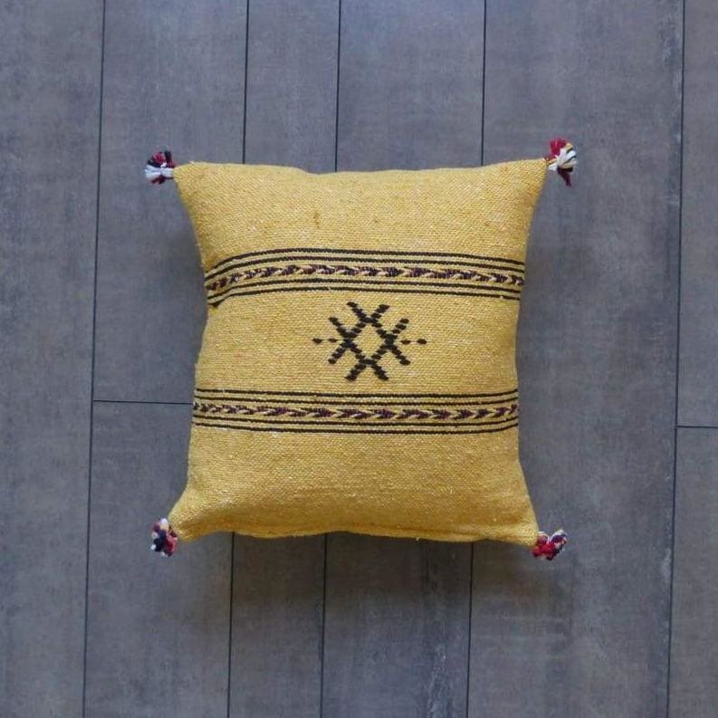 coussin berbere jaune