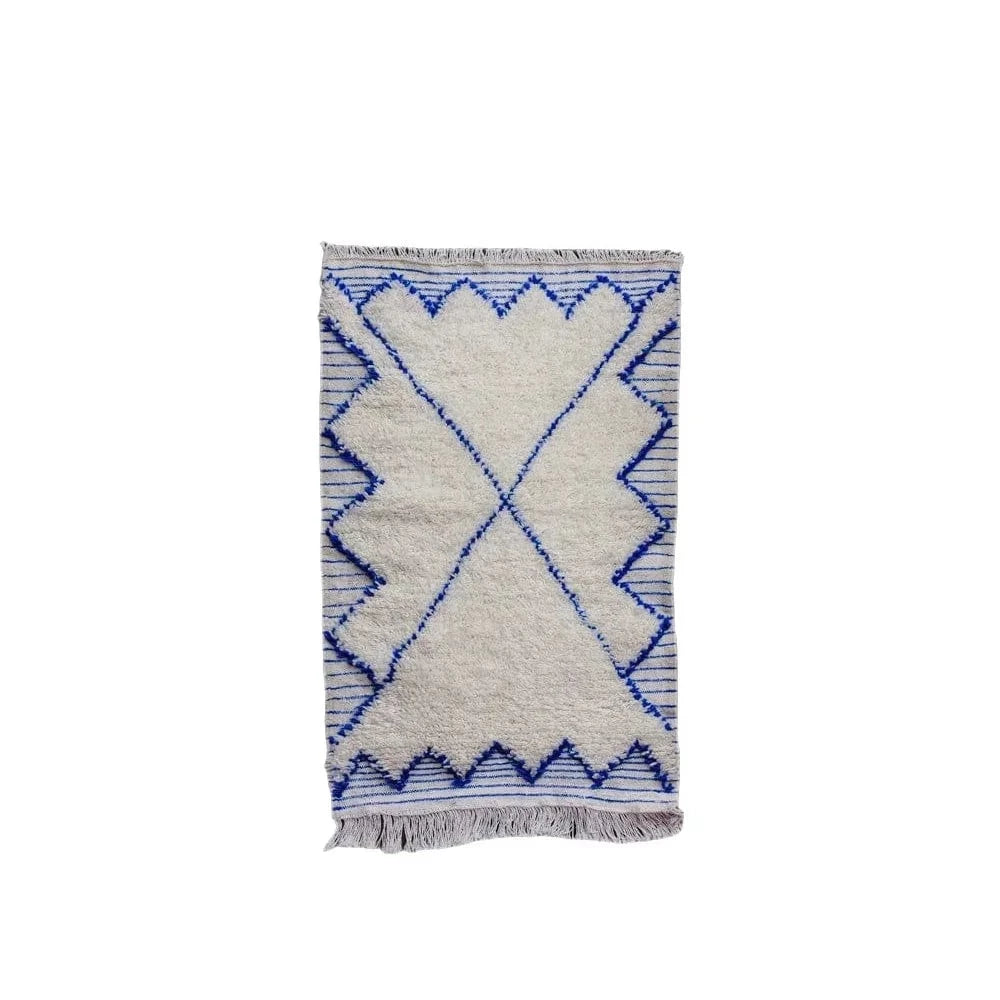 tapis marocain blanc et bleu