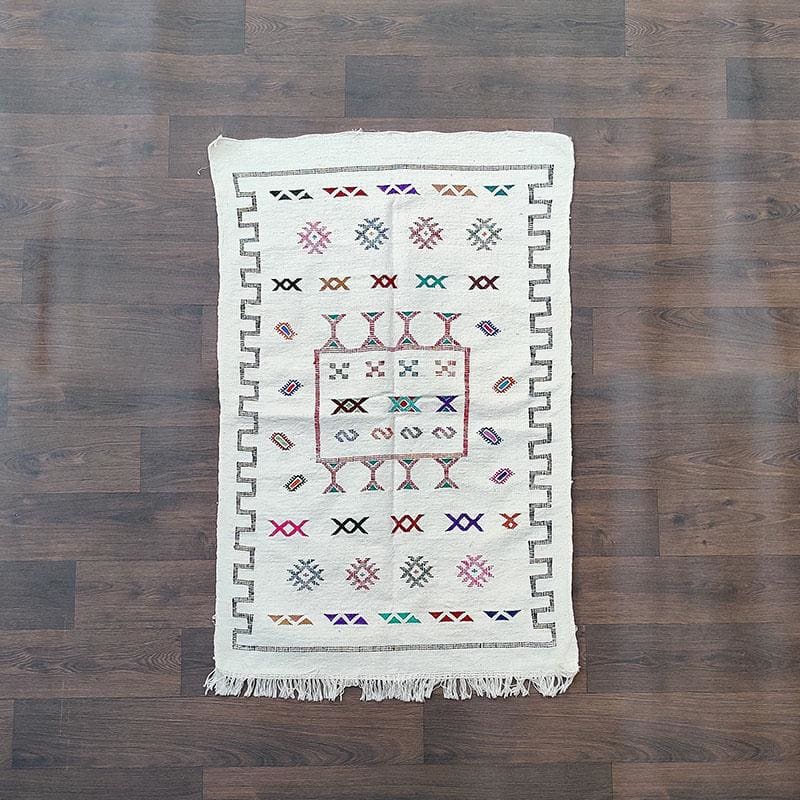tapis berbere blanc
