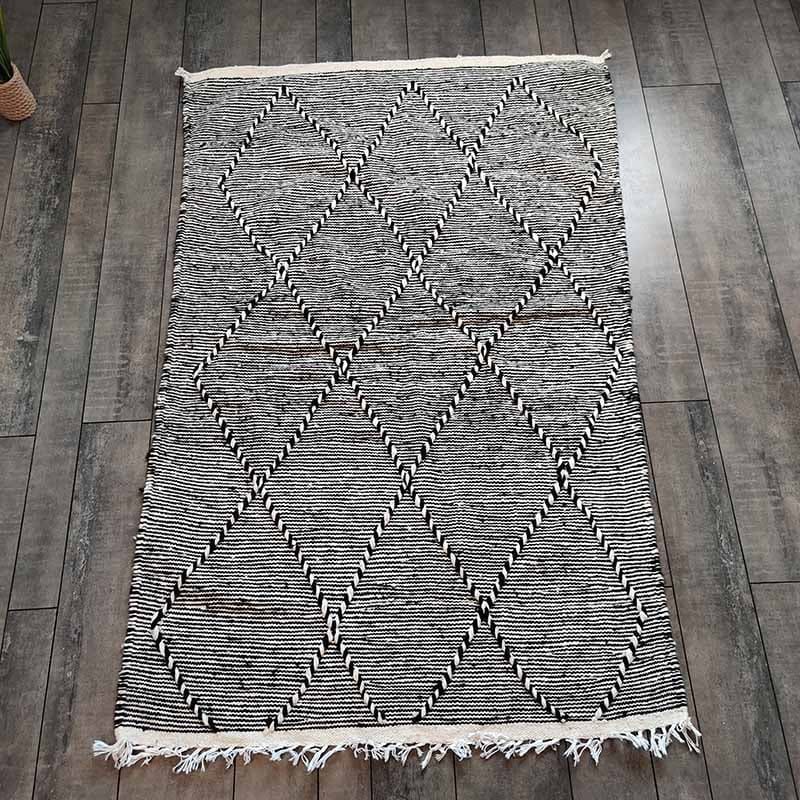 tapis berbere noir