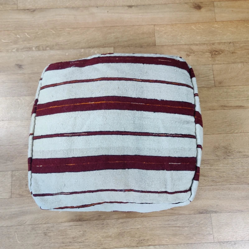 Pouf Handira rouge et blanc - MAZIR Décoration