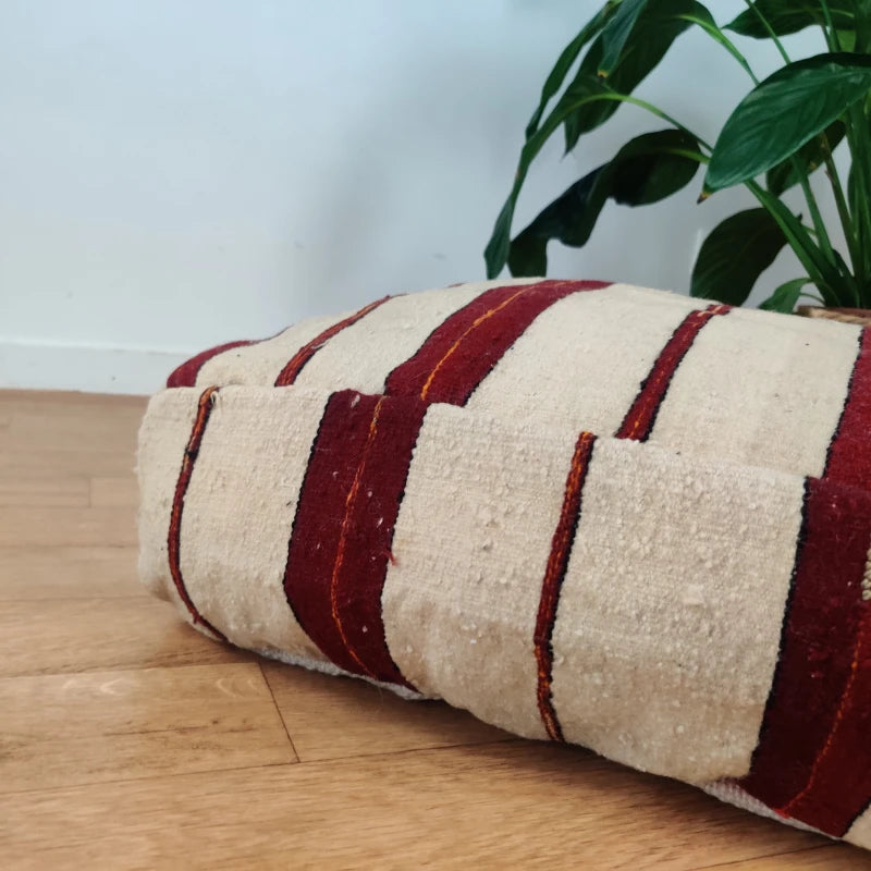 Pouf Handira rouge et blanc - MAZIR Décoration