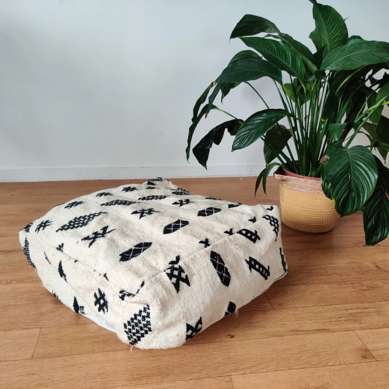 Pouf Kilim motif tribal - MAZIR Décoration