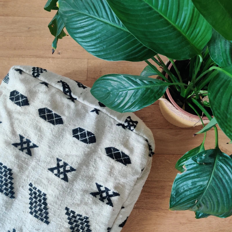 Pouf Kilim motif tribal - MAZIR Décoration