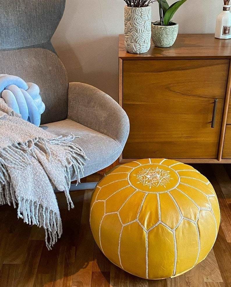 pouf marocain jaune et blanc