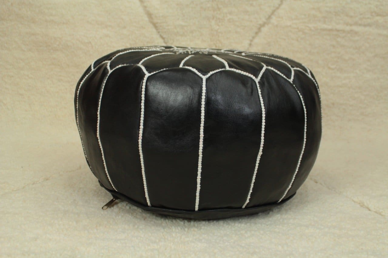 pouf marocain cuir noir et blanc