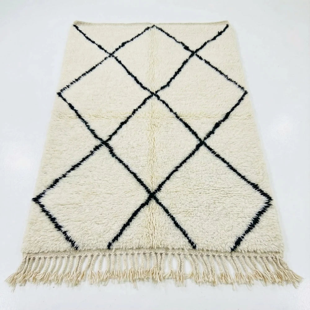 Petit tapis berbère à losanges noirs