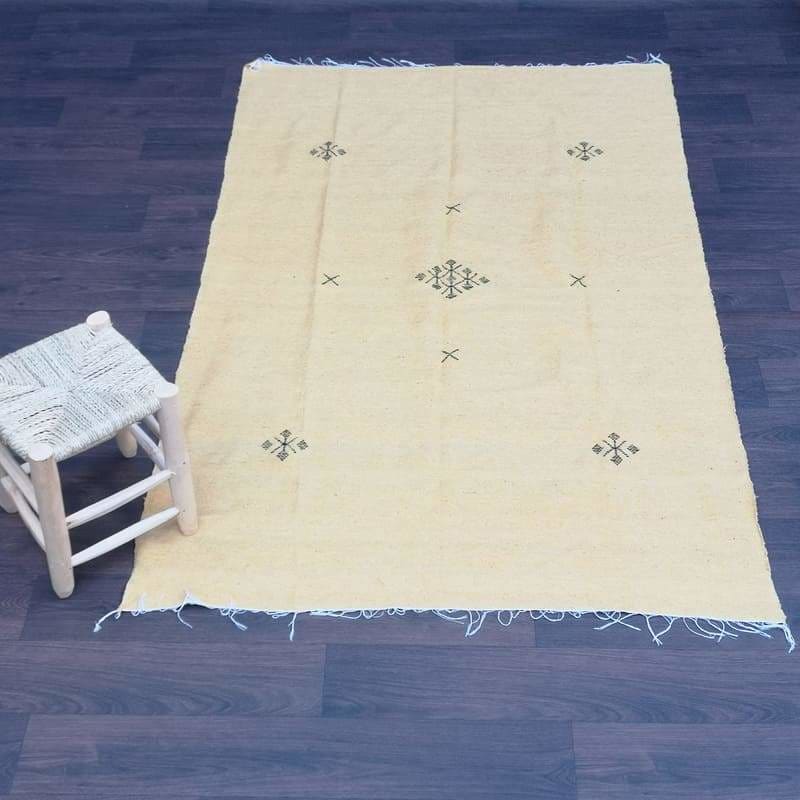 tapis berbere marocain jaune