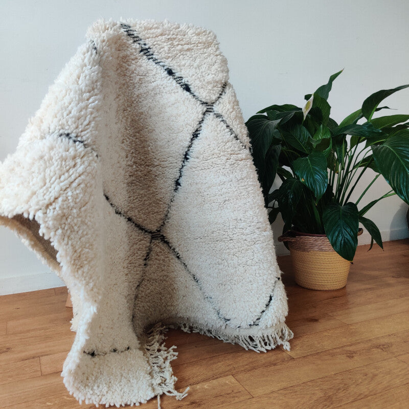 tapis berbere sur une chaise