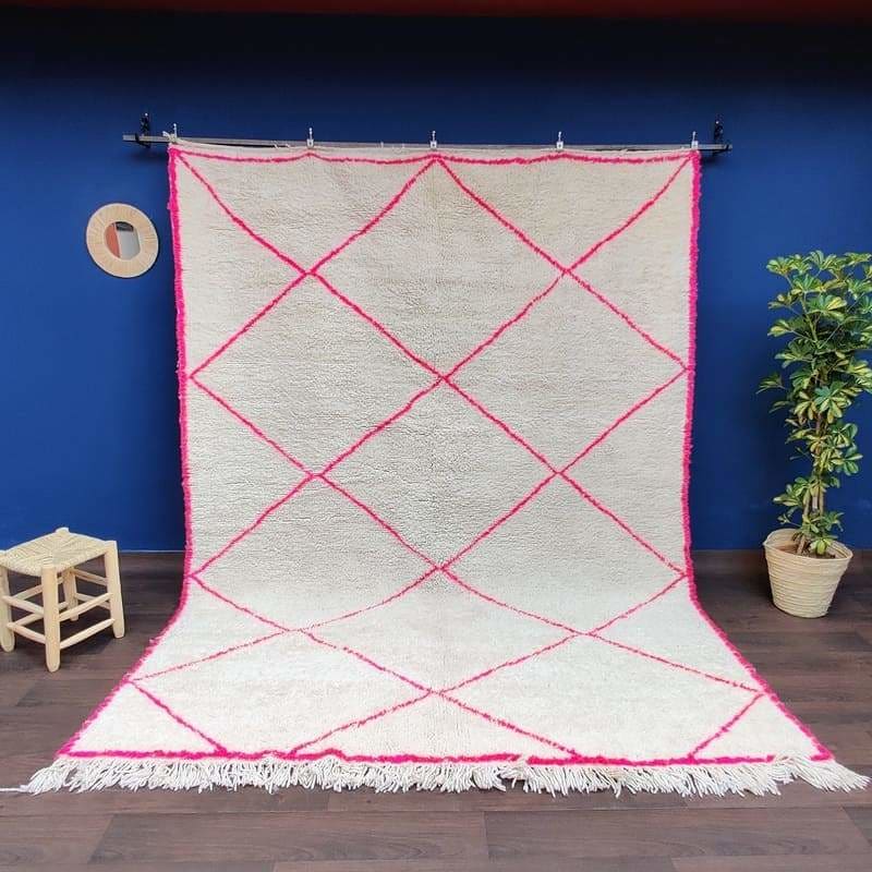 tapis berbère rose et blanc
