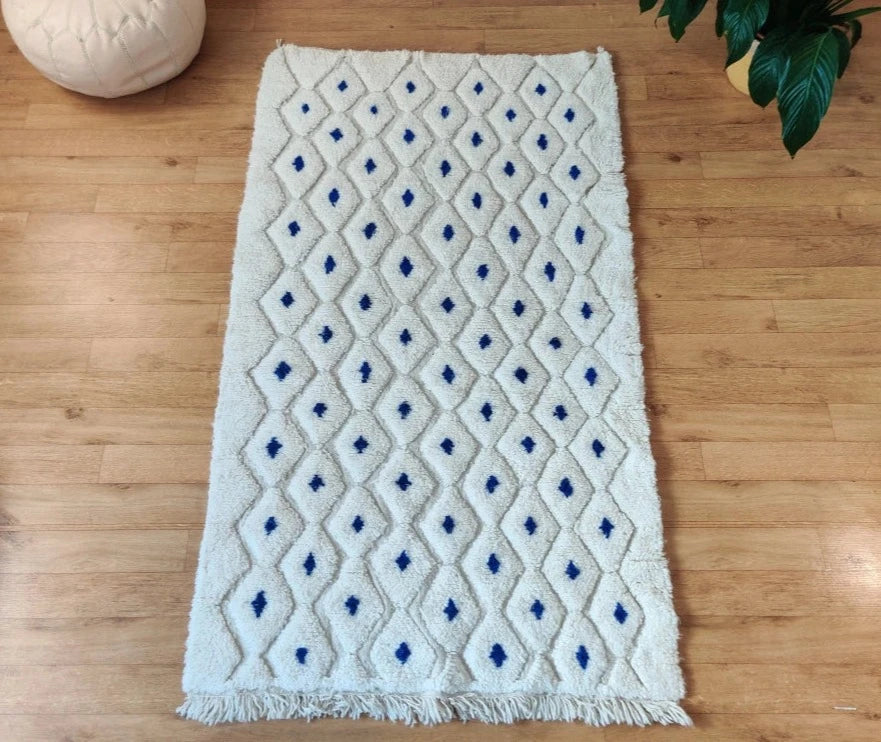 Tapis berbère pois bleu - MAZIR Décoration