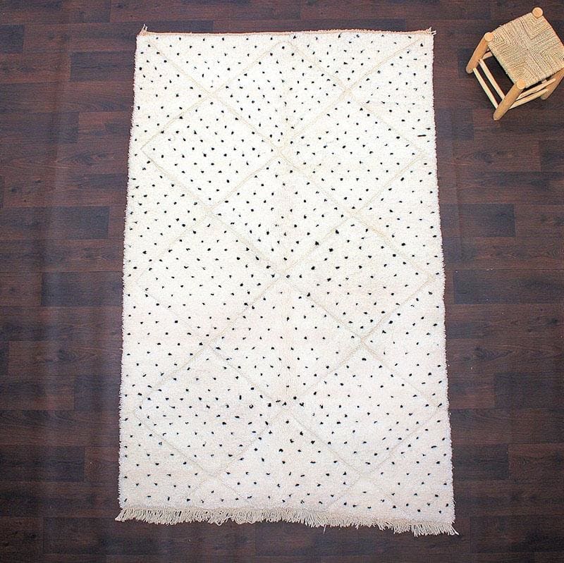 tapis berbere pois noirs