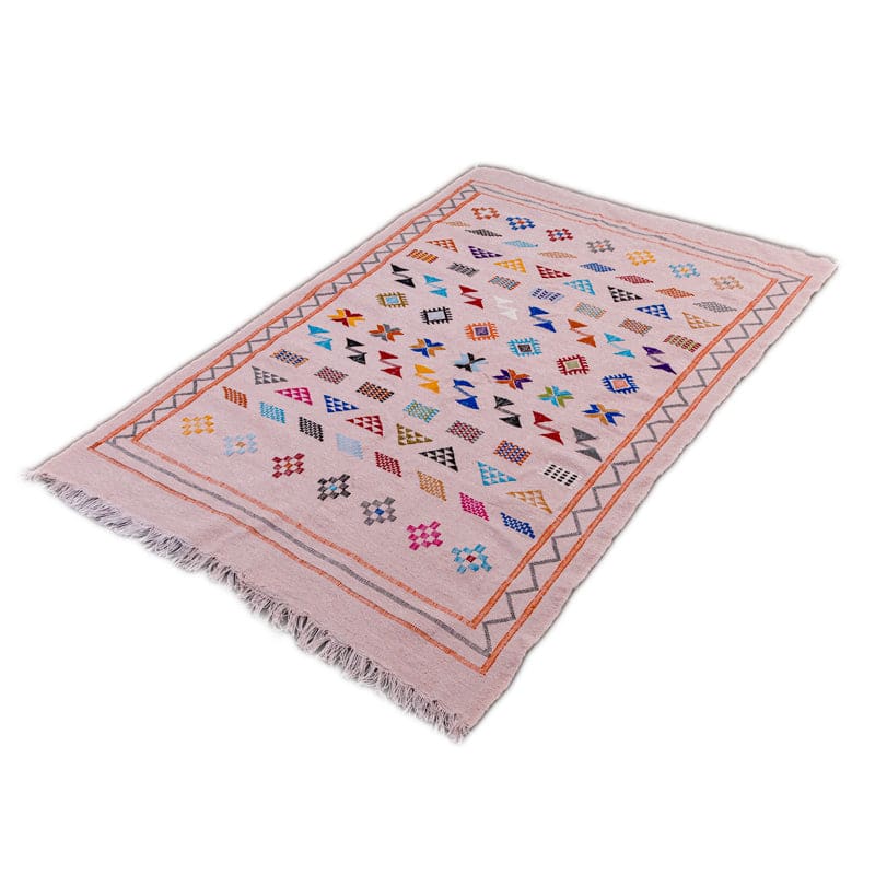 tapis ethnique rose