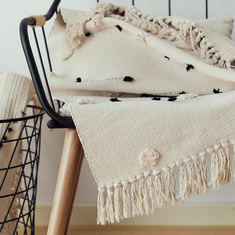 Tapis Inspiration berbère <br>Pompons blancs et noirs - MAZIR