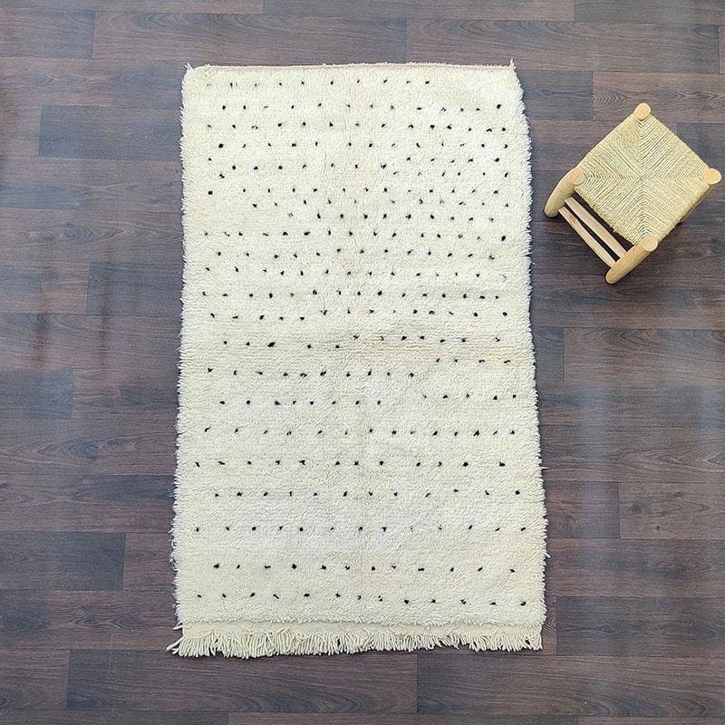 tapis berbere pois noir
