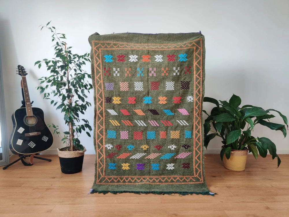 Tapis marocain vert bohème <br> 95x140 cm - MAZIR Décoration