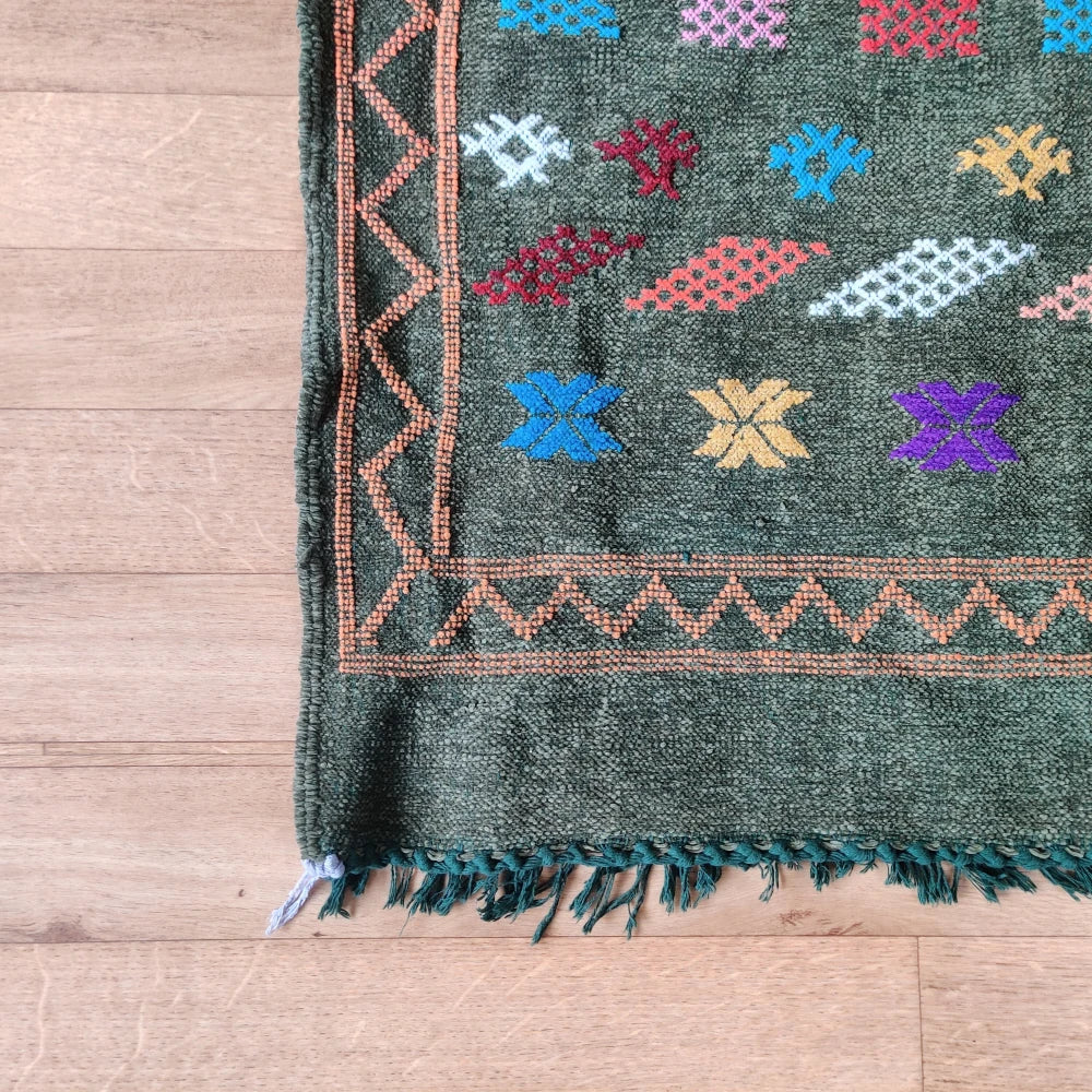 Tapis marocain vert bohème <br> 95x140 cm - MAZIR Décoration