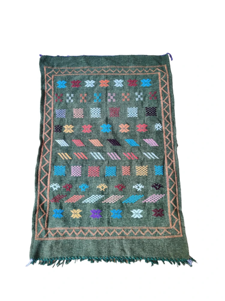 Tapis marocain vert bohème <br> 95x140 cm - MAZIR Décoration